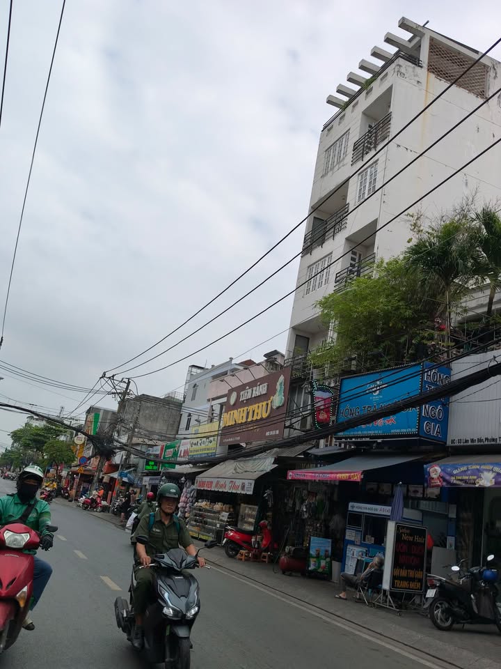 Nhà phố mặt tiền Lâm Văn Bền Quận 7, 60m² giá 18 tỷ - Đang cho thuê 45 triệu/tháng!