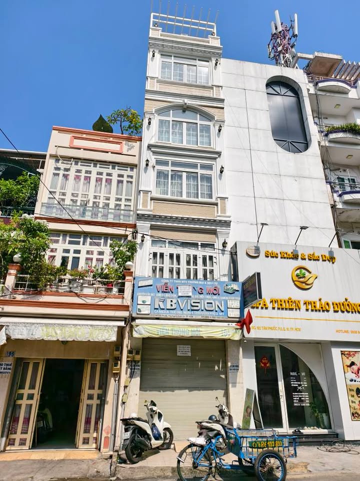 Nhà mặt tiền Trần Cường Quận 10 42m² giá 30 triệu - Cho thuê ngay!