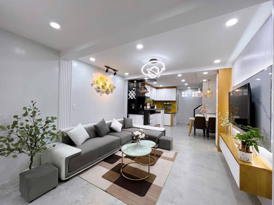 Nhà riêng Nguyễn Văn Công Gò Vấp 40m² giá 5.5 tỷ - Chính chủ, sẵn sàng ở ngay!