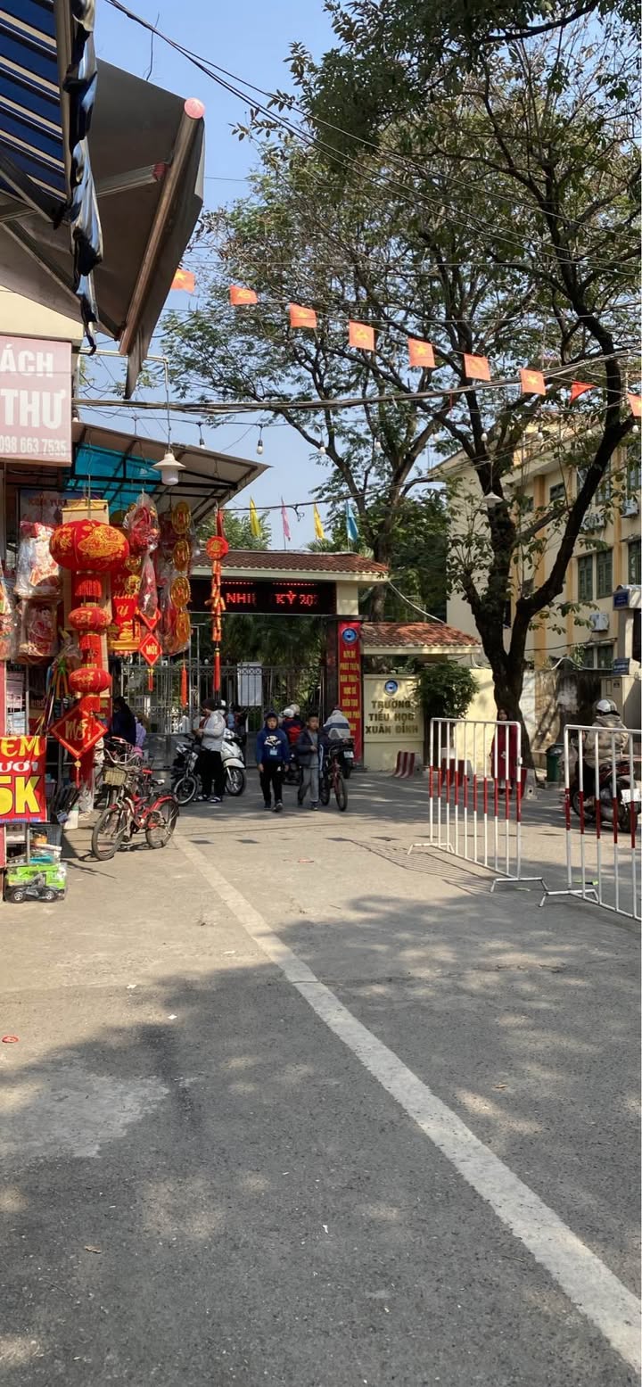 Nhà mặt phố Xuân Đỉnh 35m² giá 9 tỷ - Full nội thất mới, sẵn sàng đón Tết!