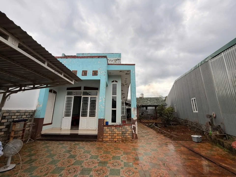 Nhà Bán Phường An Bình, Thị Xã Buôn Hồ, Đắk Lắk 180m² giá 3.099 tỷ - Khu dân cư phát triển!