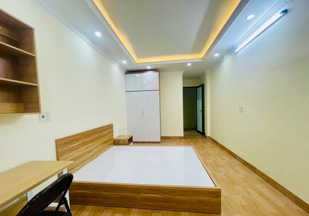 Nhà riêng tại Hồ Tùng Mậu 38m² giá 9 tỷ - Thiết kế hiện đại, sẵn sàng vào ở!