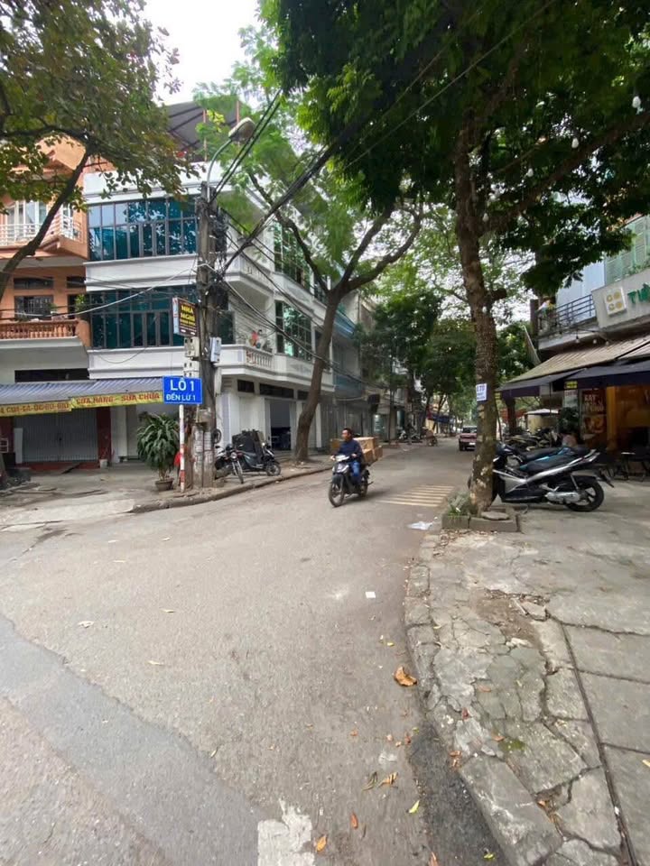 Nhà Đền Lừ, Hoàng Mai 80m² giá 20 tỷ - Chính chủ bán, thích hợp xây văn phòng!