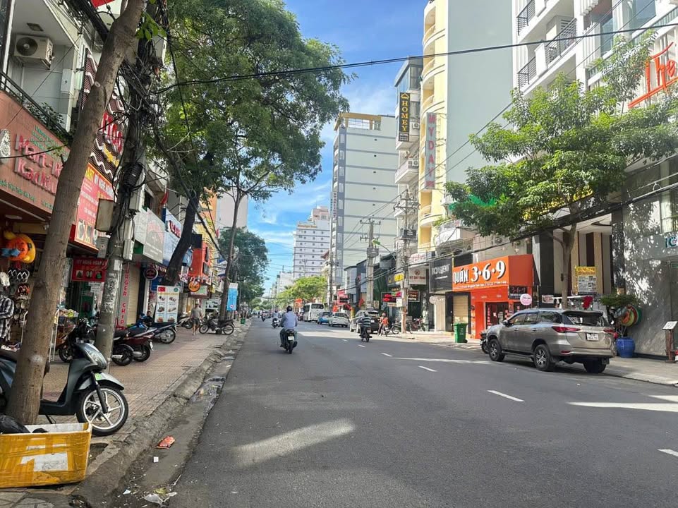 Bán nhà mặt tiền Nguyễn Thiện Thuật, Nha Trang 100m² giá 55 tỷ - Đầu tư kinh doanh sinh lời!