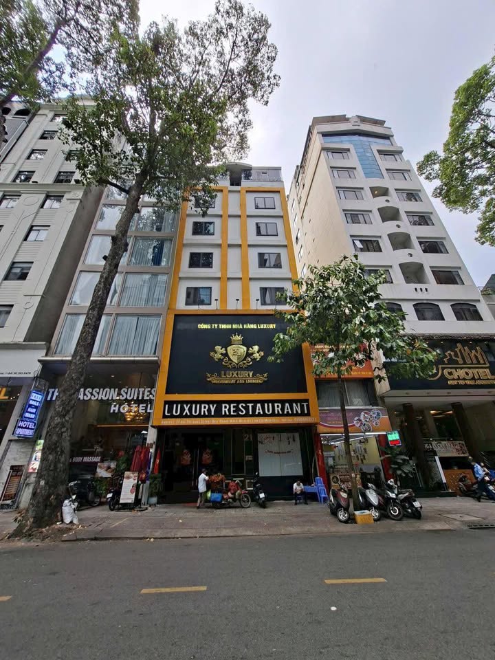Tòa nhà mặt tiền Bùi Thị Xuân Quận 1 129m² giá 135 tỷ - Cơ hội đầu tư hấp dẫn!
