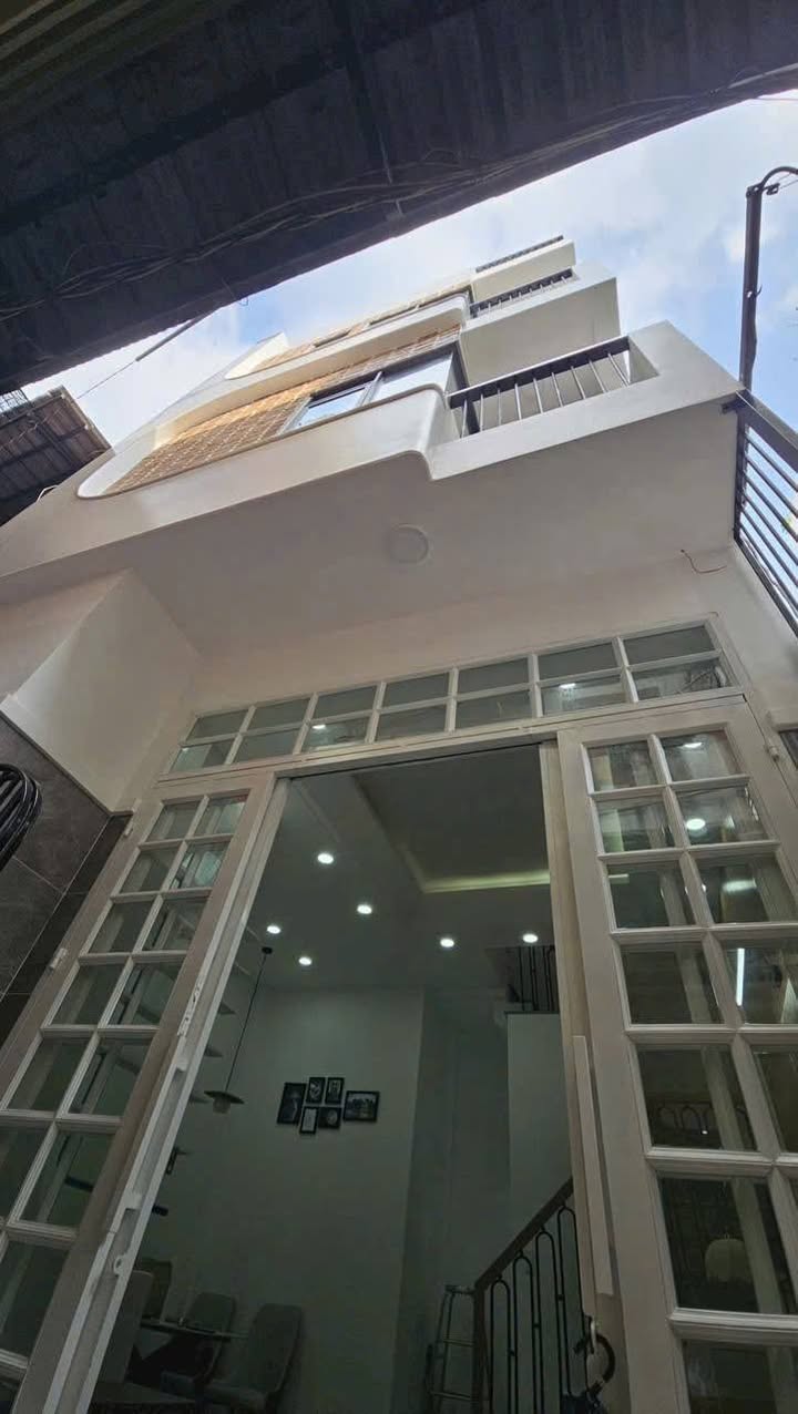 Nhà mới xây 4 tầng hẻm 154 Âu Dương Lân 30m² giá 5.35 tỷ - Vị trí trung tâm Quận 8!