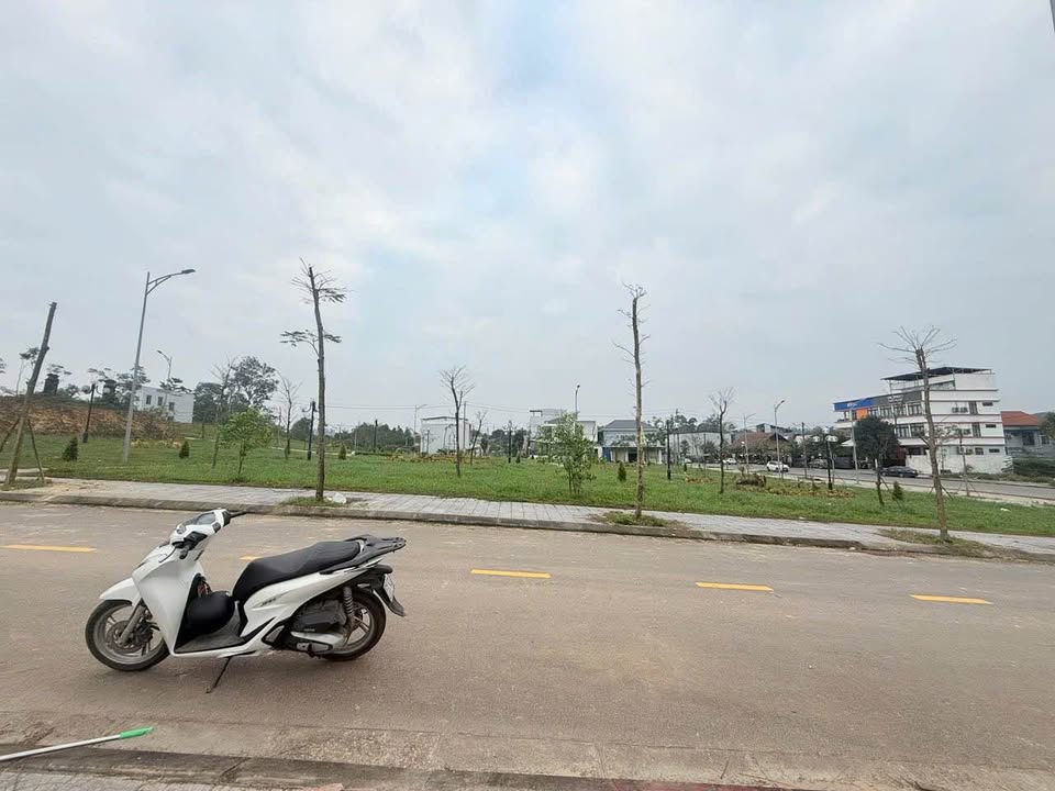 Đất KQH Bàu Vá Phường Thủy Xuân 110m² giá 4.xx tỷ - View Công Viên siêu đẹp!