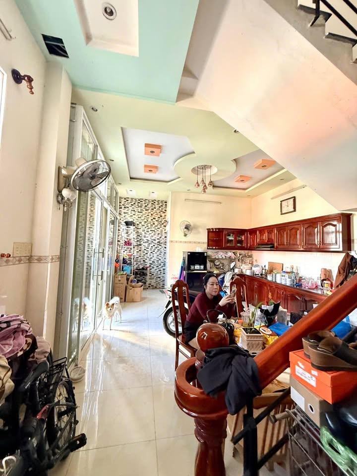 Nhà mặt tiền 2.5 tầng Phường Hải Cảng, Quy Nhơn 61.56m² giá 5.5 tỷ - Cơ hội đầu tư không thể bỏ lỡ!