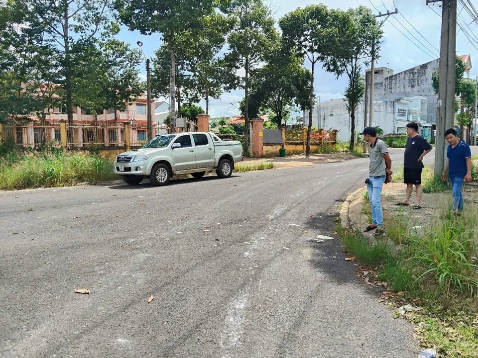 Kho xưởng cho thuê tại Đồng Xoài 2300m² - Giá chỉ 20 triệu/tháng