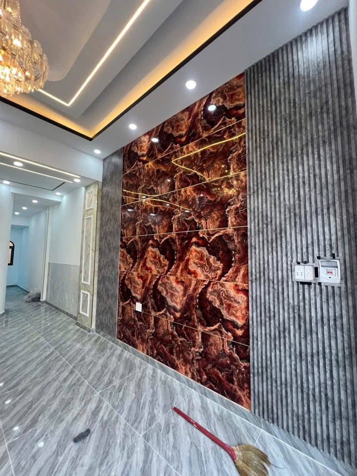 Căn nhà mặt tiền nhựa Hoa Vàng, 80m² giá 1.95 tỷ - Nhà mới 100% chính chủ bán gấp!