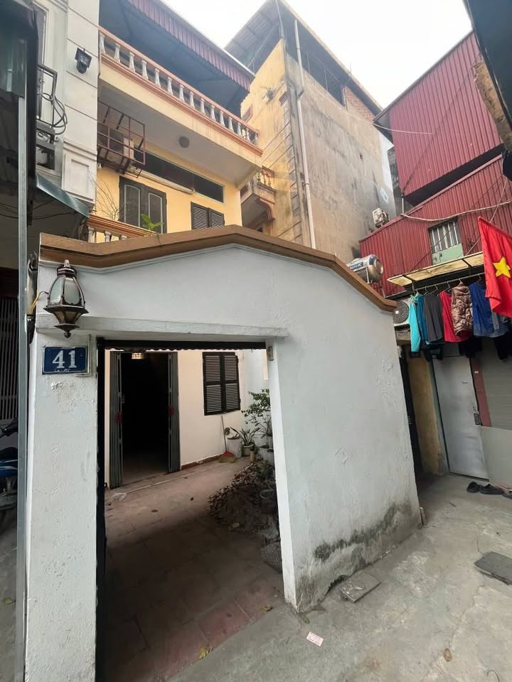 Nhà Nguyễn Trãi, Đống Đa 126m² giá chỉ 5.2 tỷ - Sổ đỏ chính chủ!