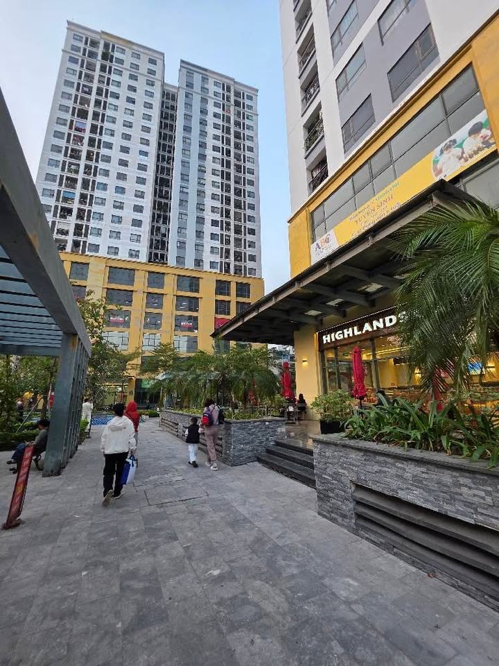 Chung cư New Horizon, Lĩnh Nam, 94m² giá 8 tỷ - Sổ đỏ chính chủ, nhiều tiện ích!