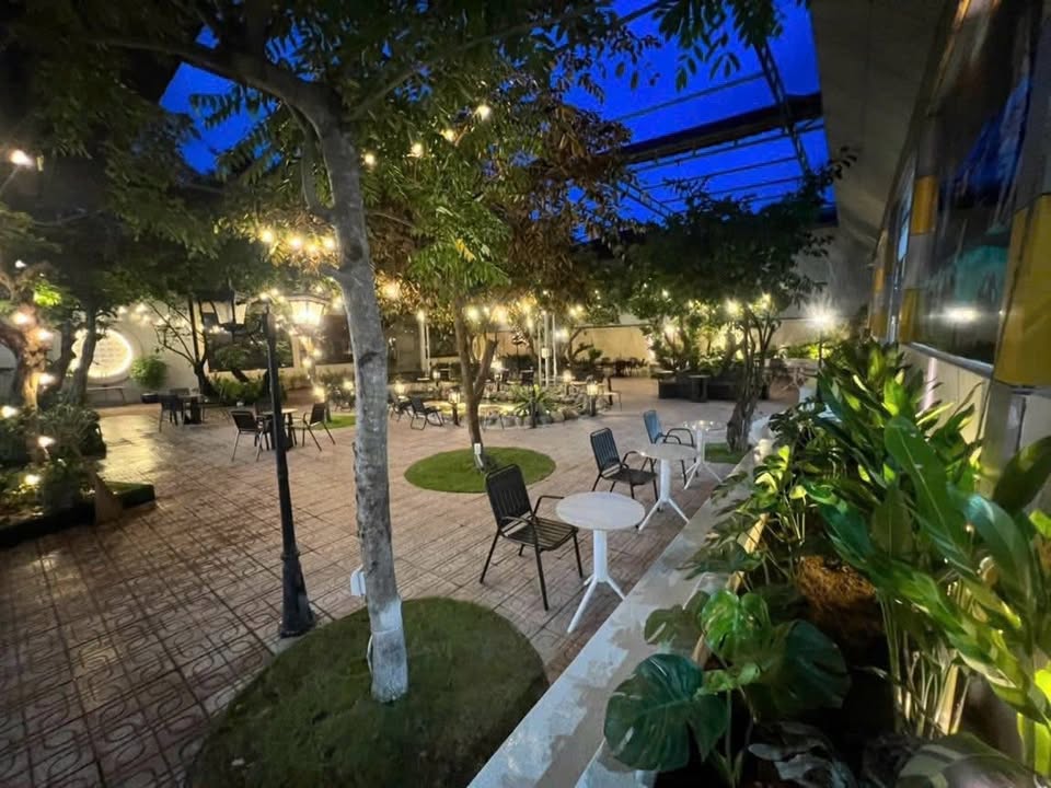 Mặt bằng kinh doanh cho thuê tại Nguyễn Thị Minh Khai 1400m² - Vị trí đắc địa cho mọi loại hình dịch vụ!