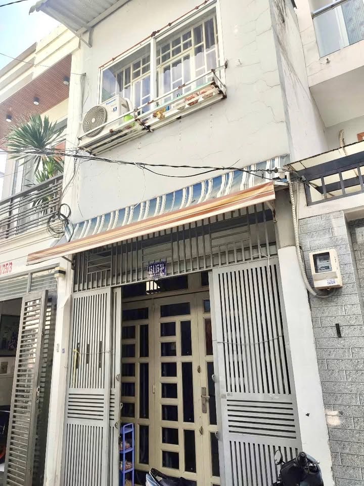 Nhà nguyên căn Tân Bình 2PN giá chỉ 6 triệu - Thuận tiện di chuyển!