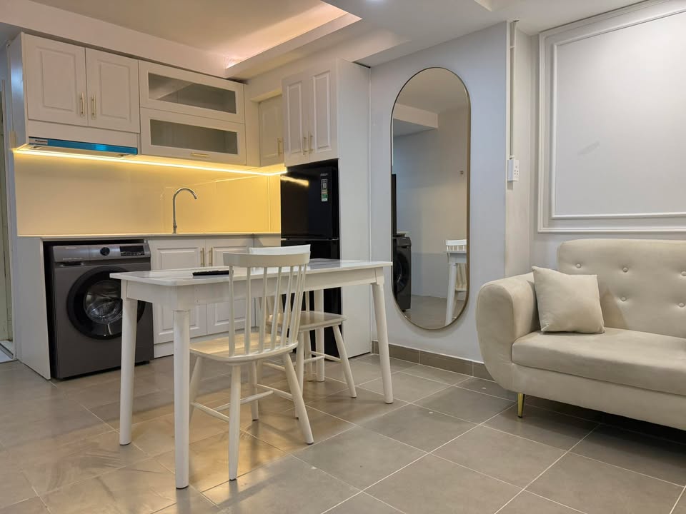 Nhà cho thuê mặt tiền đường Cửu Long, quận Tân Bình - 12 phòng, đầy đủ tiện nghi