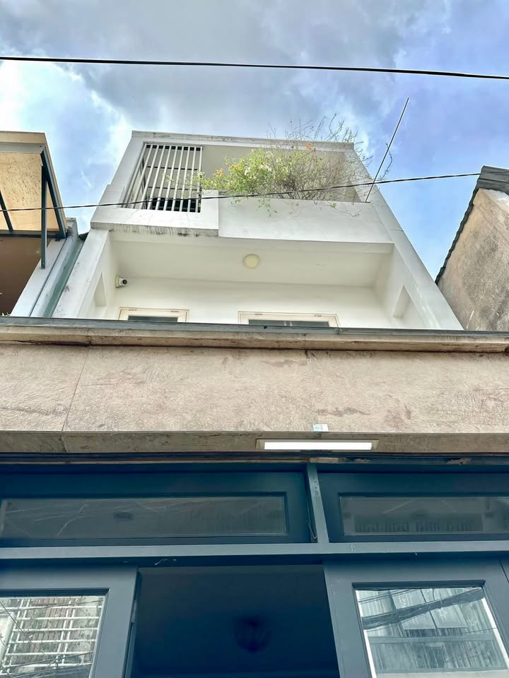 Nhà cho thuê 4PN Bùi Đình Túy, Bình Thạnh 50m² chỉ 17 triệu - Phù hợp cho gia đình và văn phòng!