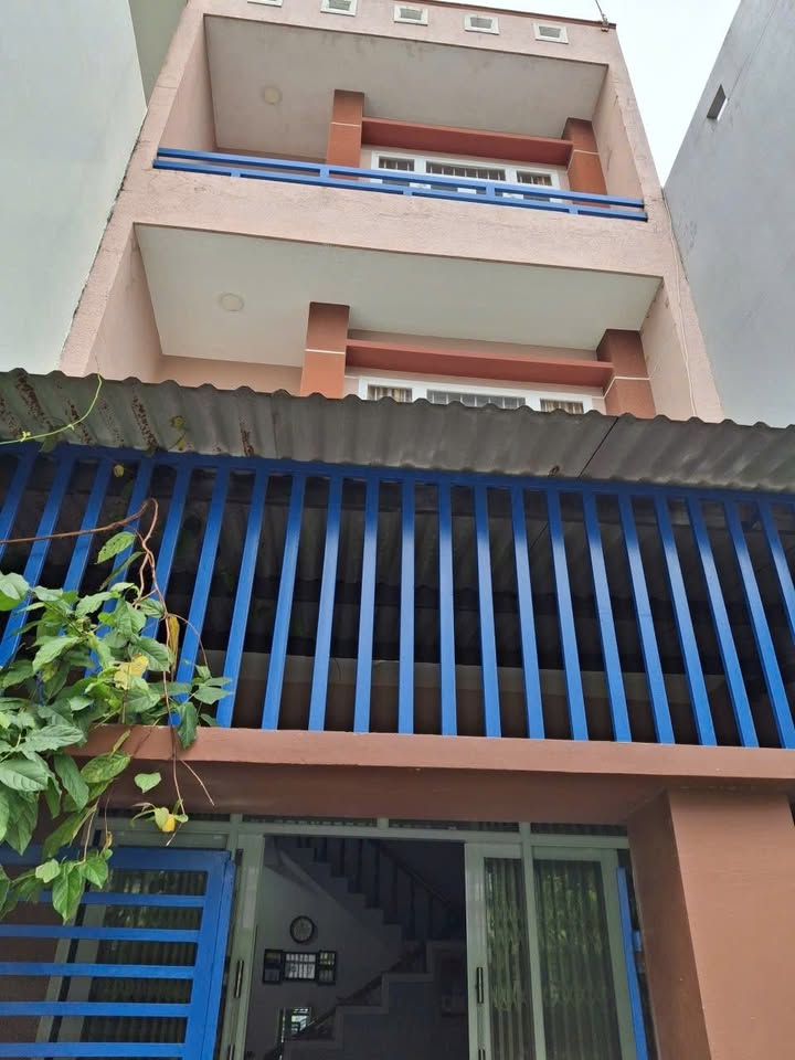 Nhà cho thuê 3 tầng tại đường Tân Trào, Tuy Hòa - Giá chỉ 6 triệu/tháng!