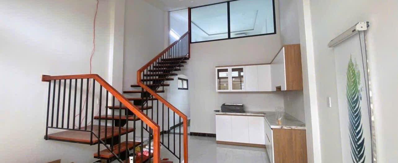 Nhà cho thuê tại Tố Hữu, Cam Lâm - 3 phòng ngủ, giá chỉ 11 triệu/tháng - Nội thất đầy đủ, tiện nghi!