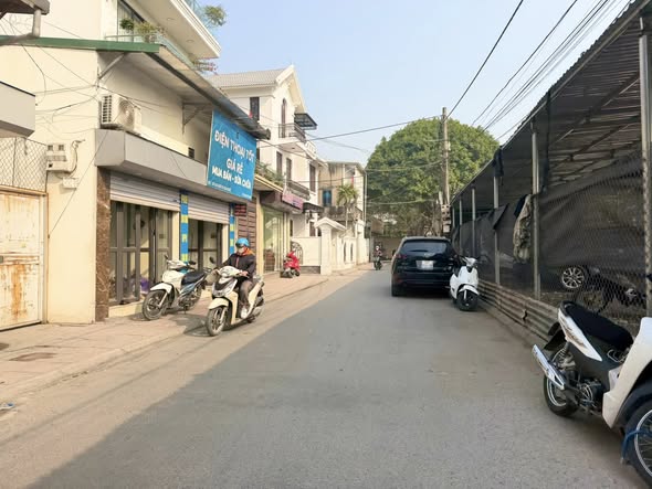 Đất nền Bồ Đề, Long Biên 35m² giá 6.5 tỷ - Tiện ích đầy đủ, gần chợ