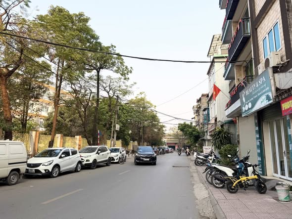 Đất vỉa hè ô tô tránh kinh doanh tại Gia Quất, Long Biên 160m² chỉ 24.8 tỷ - Đầu tư sinh lời ngay!