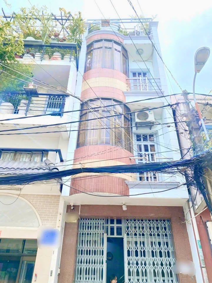 Bán nhà mặt hẻm kinh doanh Lạc Long Quân 150m² giá 8.6 tỷ - Cơ hội đầu tư hấp dẫn!