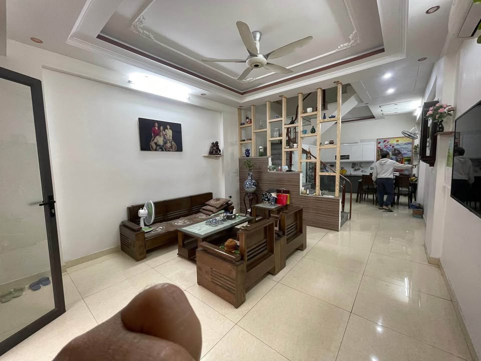 Nhà 3 tầng Phường Kênh Dương, Hải Phòng 66m² giá thỏa thuận - Sân cổng riêng, tiện nghi đầy đủ!