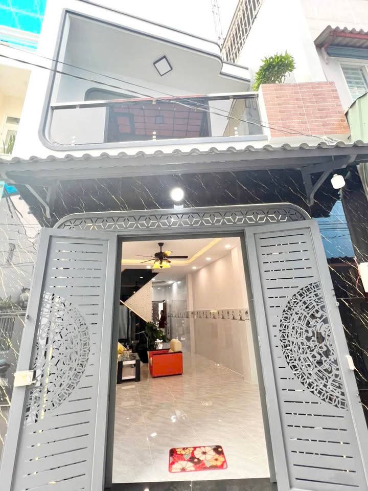 Nhà phố Bà Hom F13, Quận 6, 44m² giá chỉ 5.6 tỷ - Đón Tết 2026 ngay!