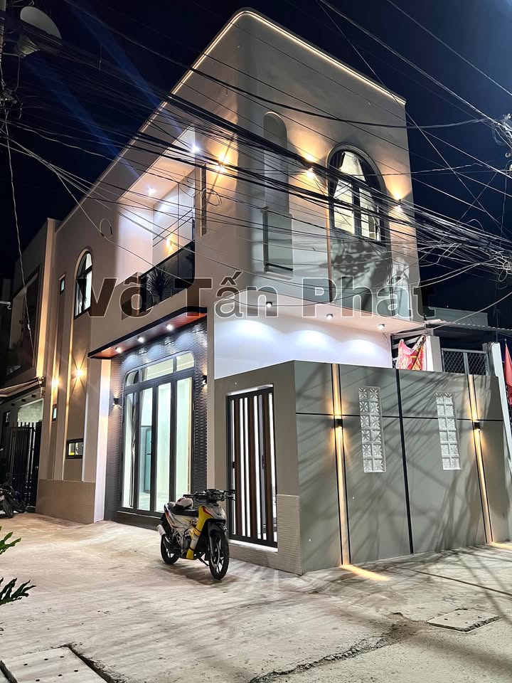 Nhà 1 trệt 1 lầu mới hoàn công 44m² giá 3.09 tỷ - Góc 2 mặt tiền tiện lợi!