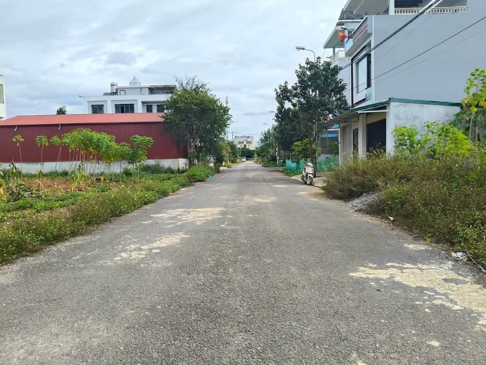 Đất thổ cư 195m² tại khu đô thị Anh Thư Sơn La giá chỉ 1.999 tỷ - Cơ hội vàng không thể bỏ lỡ!