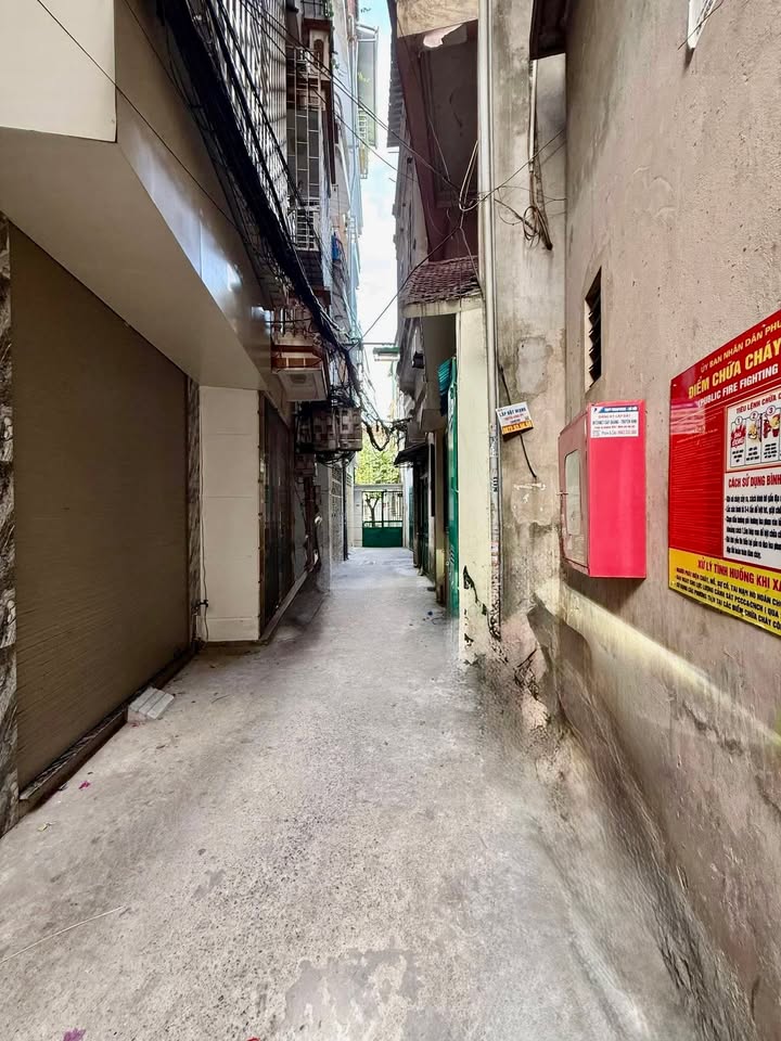 Nhà 5 tầng Tam Trinh, Quận Hai Bà Trưng, 28m² giá 6 tỷ - Đầy đủ nội thất, sẵn sàng vào ở!