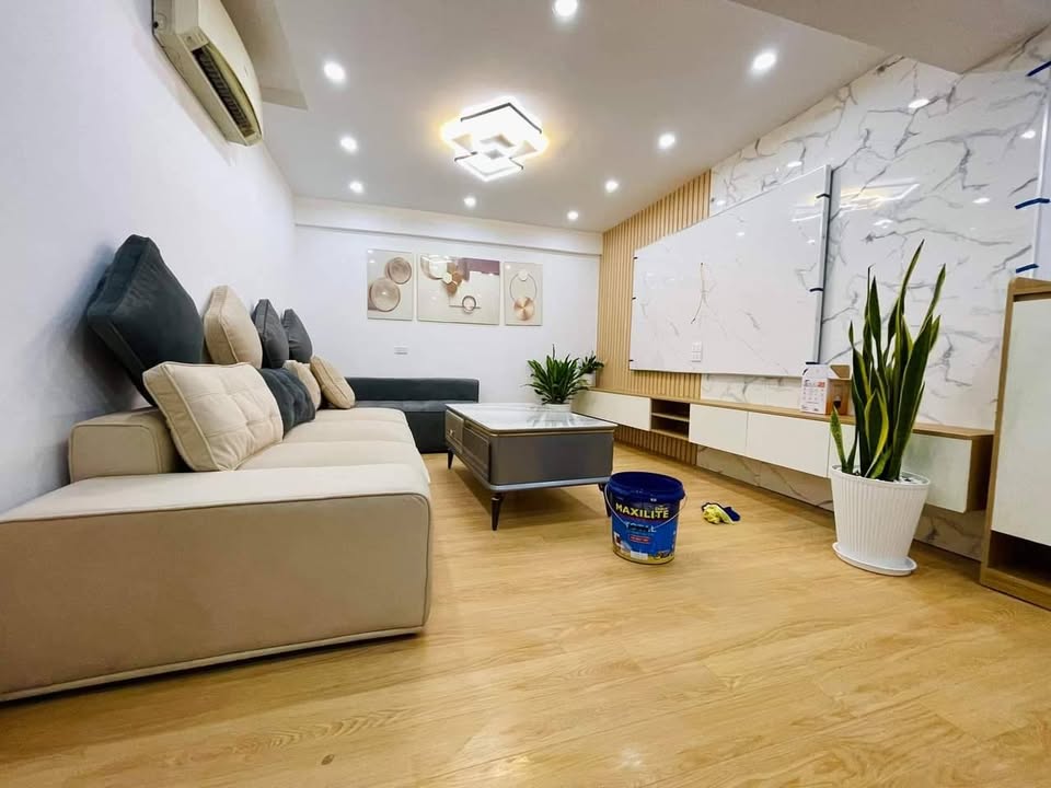 Nhà tập thể Nam Đồng, Hồ Đắc Di 90m² giá 4 tỷ - Nhà đẹp full nội thất, sẵn sàng ở ngay!