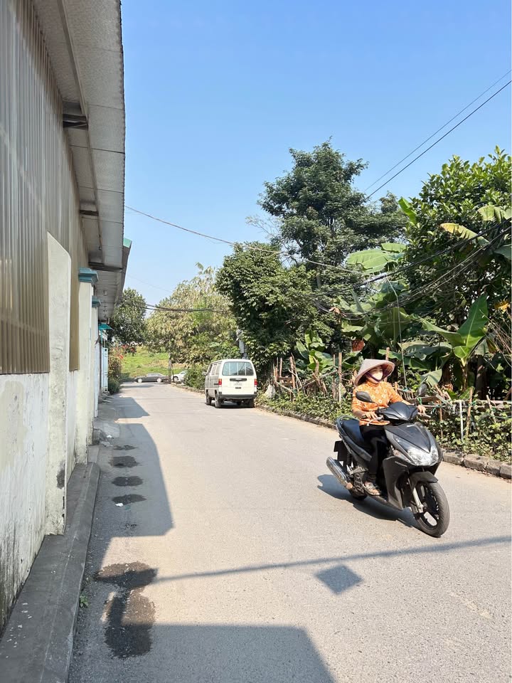 Lô đất góc Việt Hưng Long Biên 50m² mặt tiền 4.2m - Ô tô 4 chỗ vào tận nơi!