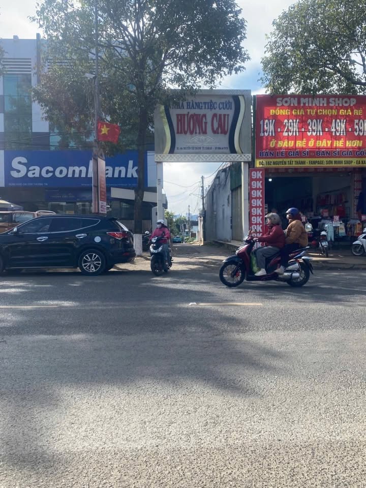 Đất nền Huyện Ea Kar 75m² giá 1.43 tỷ - Vị trí đắc địa gần nhà hàng Hương Cau!