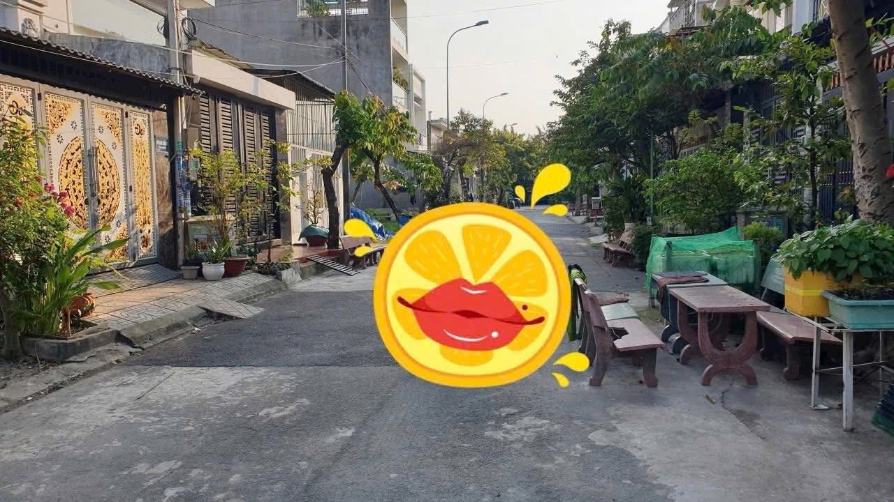 Nhà phố Xuân Thới Thượng Hóc Môn 80m² giá 5.4 tỷ - An ninh và tiện ích đầy đủ!