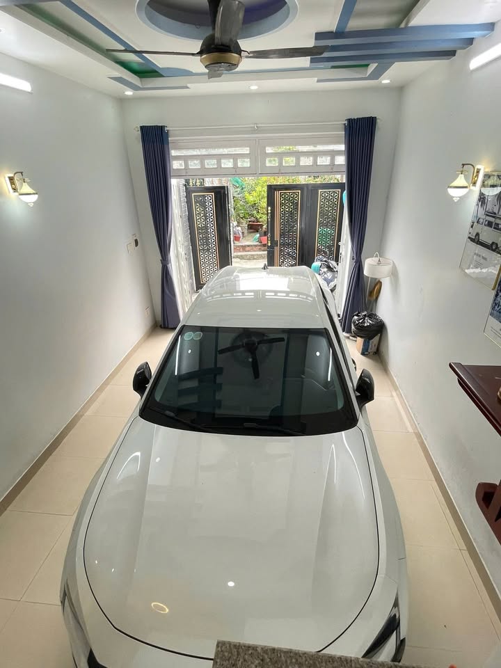 Nhà riêng Hóc Môn 60m² giá 3.95 tỷ - Thiết kế 3 tầng tiện nghi!