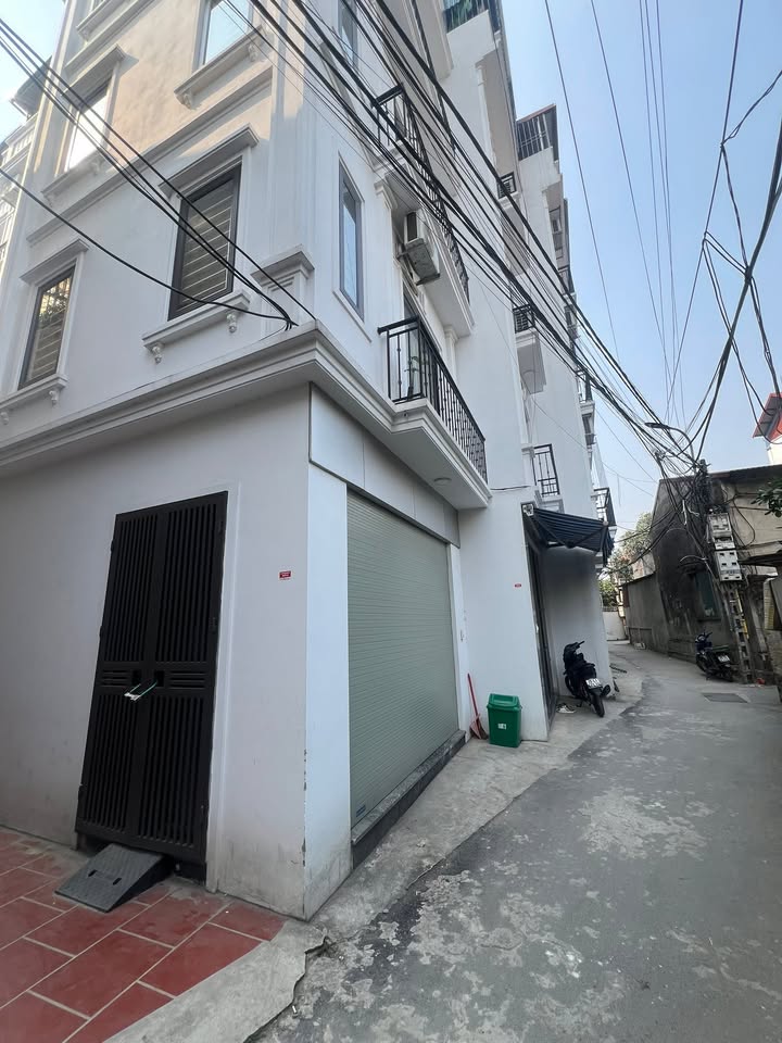 Nhà phố 5 tầng GLEXIMCO Lê Trọng Tấn 34m² giá 6 tỷ 300 triệu - Sẵn sàng dọn về ở ngay!