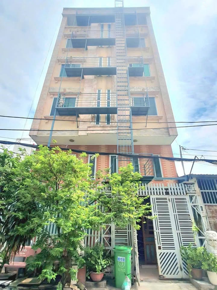 Căn hộ dịch vụ 31 phòng tại CV Phần Mềm Quang Trung 160m² giá 19.9 tỷ - Đầu tư sinh lời ngay!