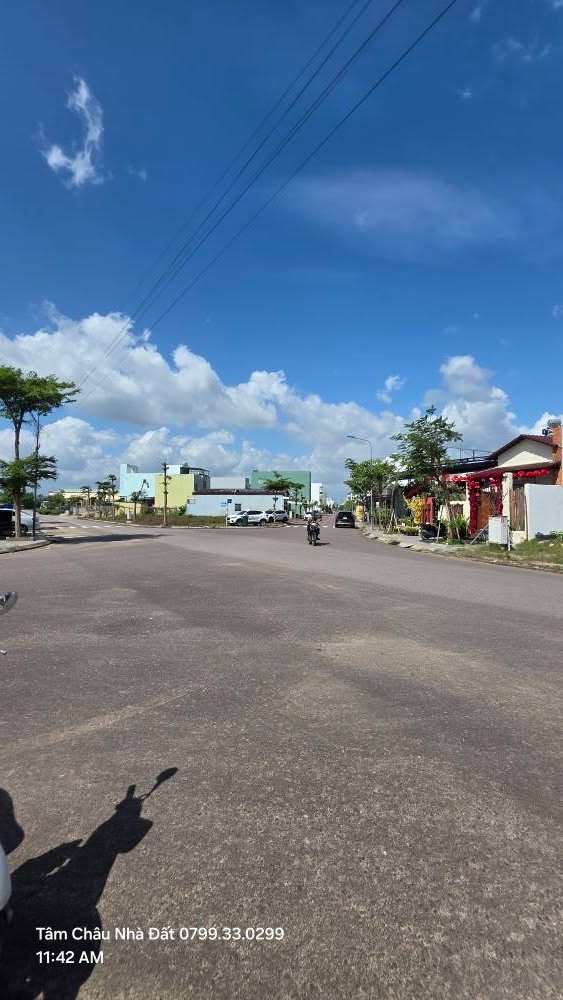 Đất Đinh Phát Tân An 100m² giá 2.x tỷ - Vị trí đắc địa cho kinh doanh!