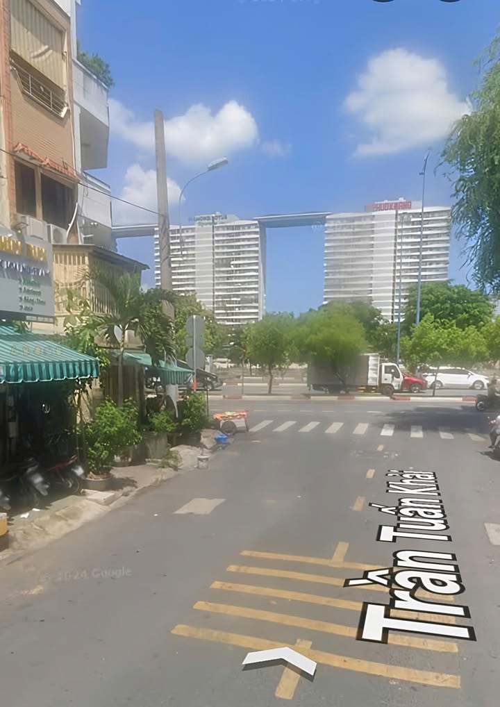 Nhà mặt tiền Trần Tuấn Khải, Quận 5, 31.35m² giá 8.8 tỷ - Đầu tư sinh lời ngay!