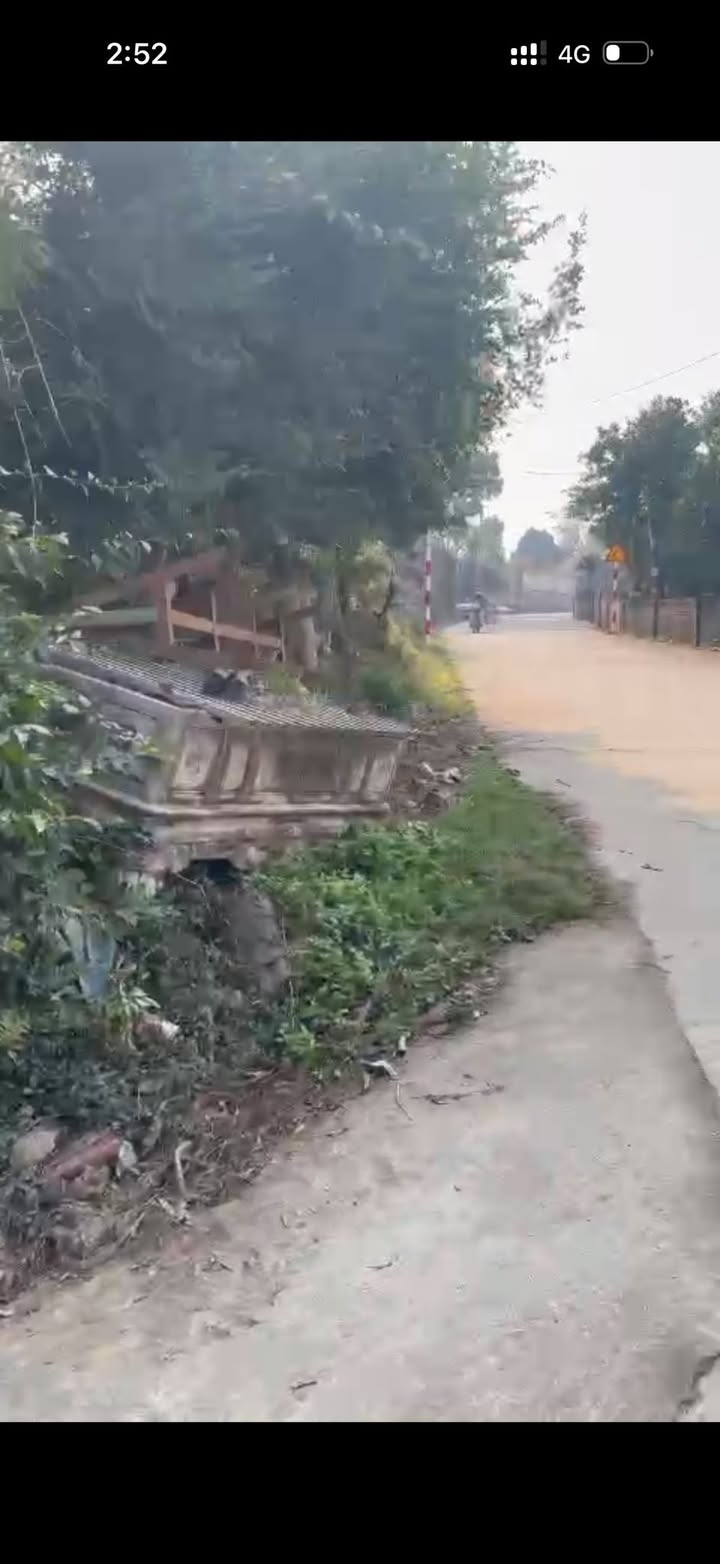 Đất Nhuận Trạch, Lương Sơn 2700m² - Lô góc 2 mặt tiền, tiện kinh doanh!