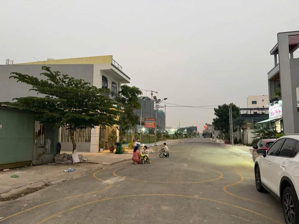 Đất nền 120m² KDC Vietsing, Bình Dương - Gần công viên xanh, giá chỉ 4 tỷ!