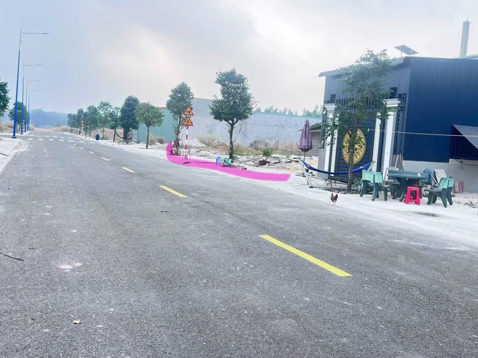 Đất nền BECAMEX 150m² giá 1.1 tỷ - Sổ hồng chính chủ, thổ cư 100%!