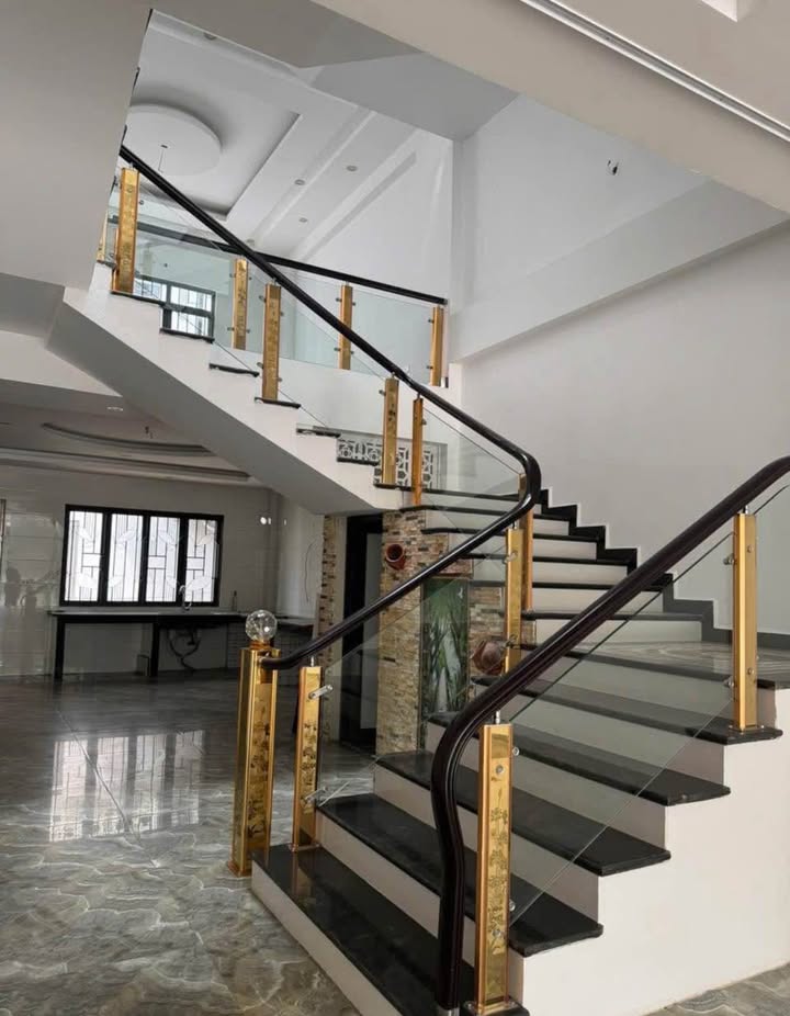 Nhà 3 tầng đường Ngô Quyền kéo dài, Bắc Cường 109m² giá 5.4 tỷ - Vị trí kinh doanh cực tốt!