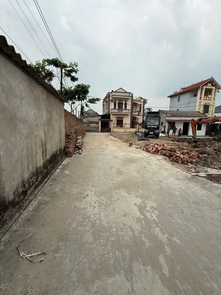 Đất thổ cư Thôn Khánh Vân, Hiệp Hòa 120m² giá 1 tỷ - Tiện ích đầy đủ xung quanh!