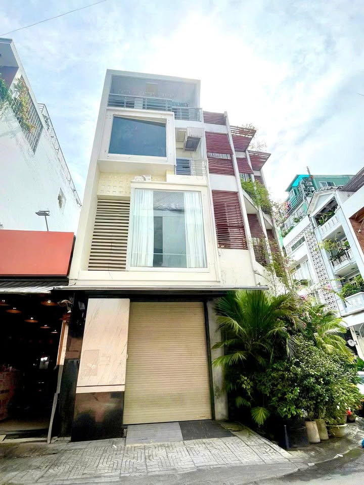 Nhà mặt tiền Đường Hoa - Phú Nhuận - 64m² - Thuận tiện cho gia đình và văn phòng!