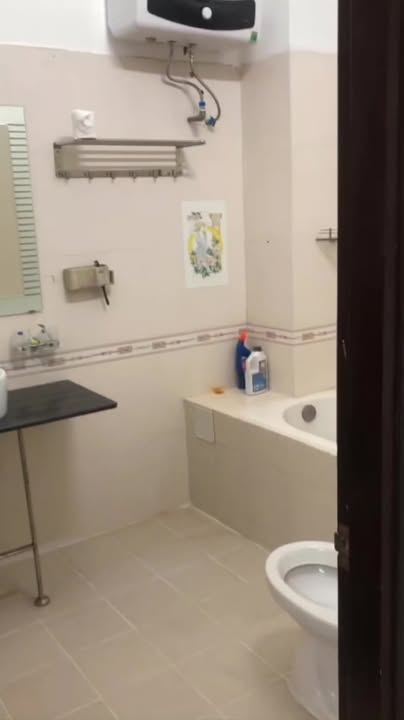 Nhà 4 tầng Hùng Vương, Tam Kỳ 280m² giá 9.999 tỷ - Đầu tư sinh lời ngay!