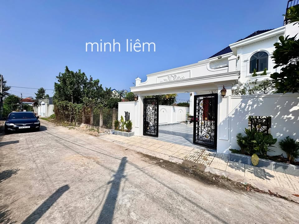 Biệt thự 1 lầu phong cách tân cổ điển tại Mỹ Tho 172m² giá 4 tỷ - Sang trọng và tiện nghi!