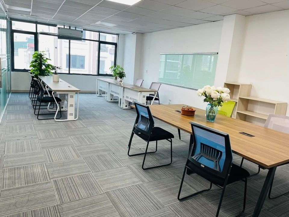 Văn phòng cho thuê tại 90 Nguyễn Tuân - Thanh Xuân 100m² chỉ 20 triệu - Không thể bỏ lỡ!