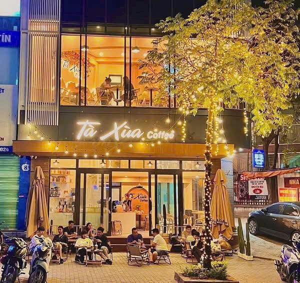 Cho thuê mặt bằng lô góc Cầu Giấy 120m² giá 25 triệu - Thuận lợi kinh doanh đa mô hình!