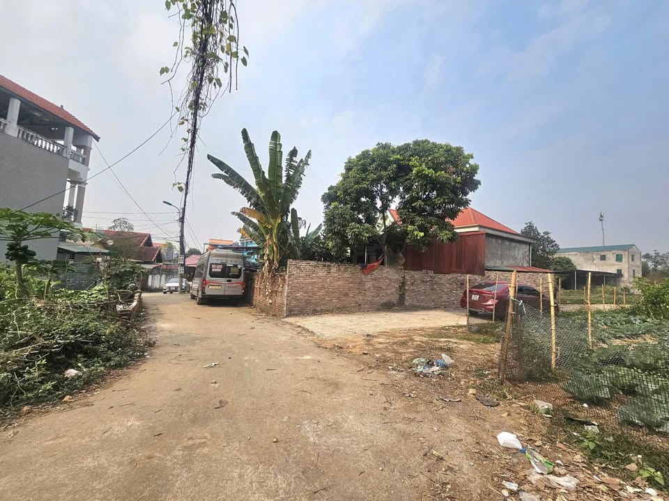 Đất nền 2 mặt tiền Làng Bầu, Vĩnh Yên 130m² chỉ 2.1 tỷ - Cơ hội vàng cho nhà đầu tư!